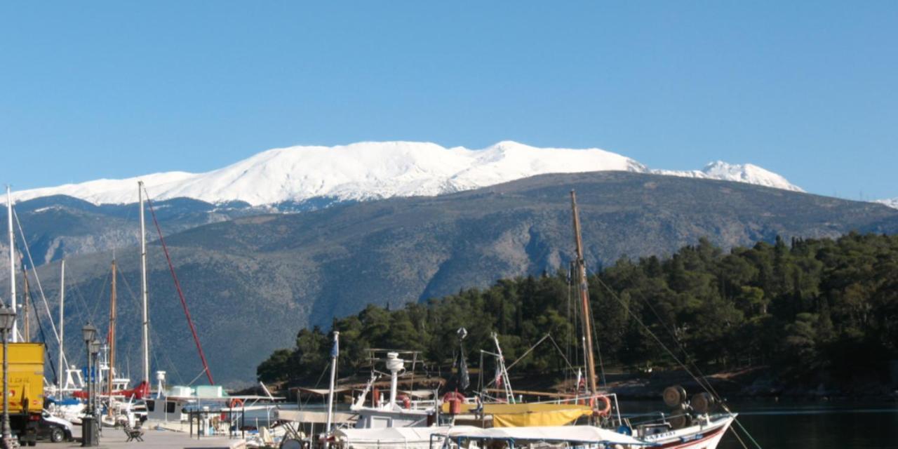 La Casetta Galaxidi Bagian luar foto